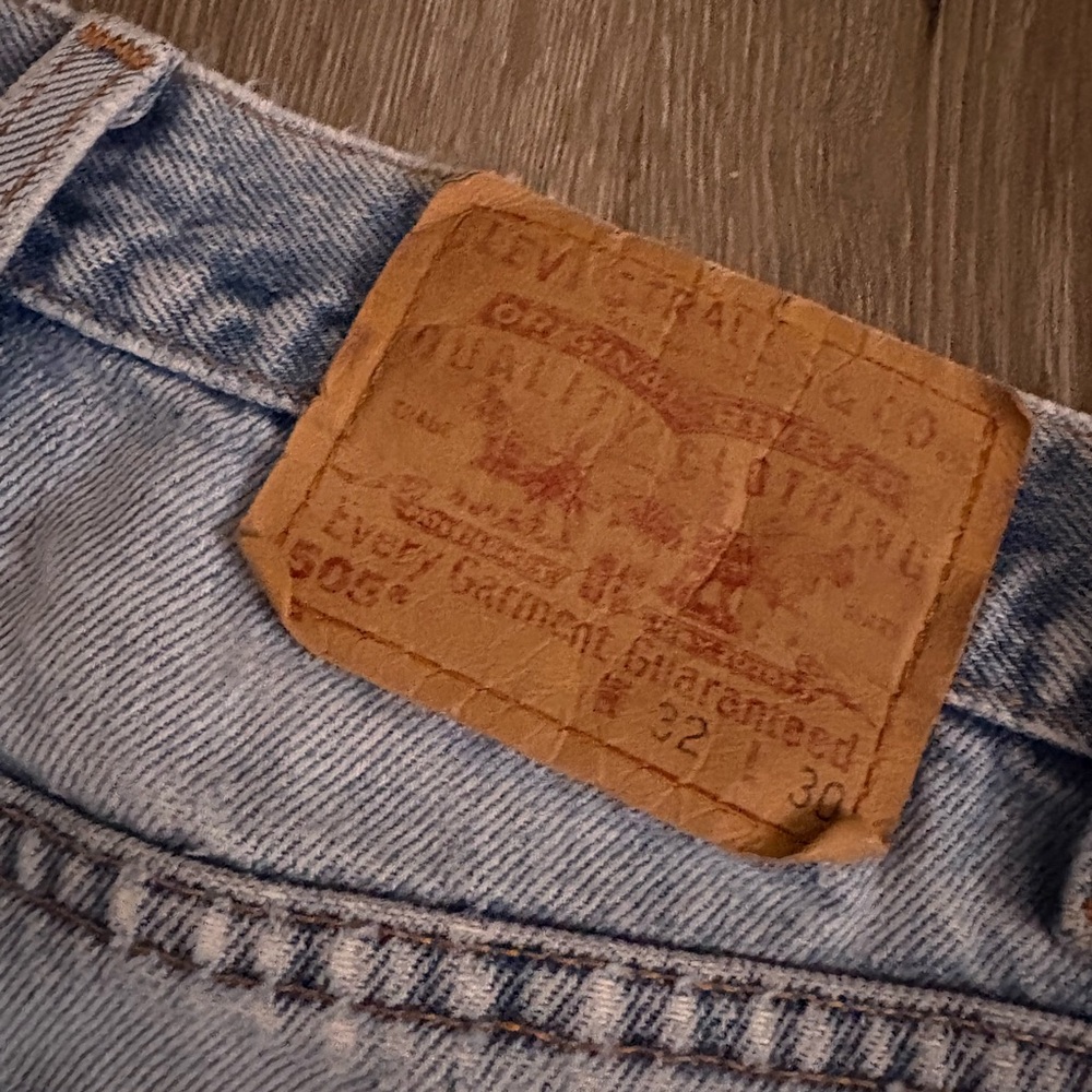 Levi’s Floral Destroyed Jeans 505 - Picture 5 of 5